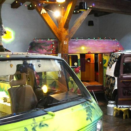 Urban Van Glamping 里加 外观 照片