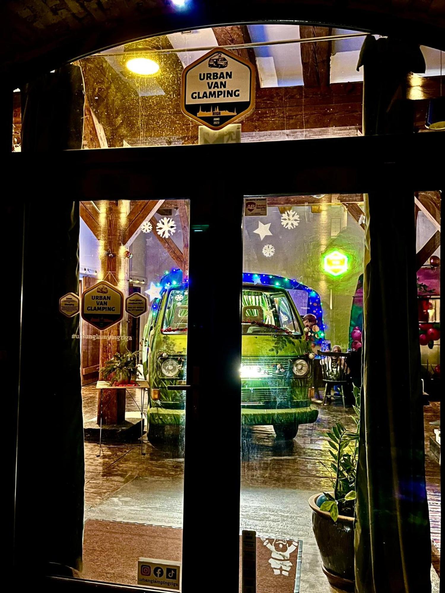 Urban Van Glamping 里加 外观 照片