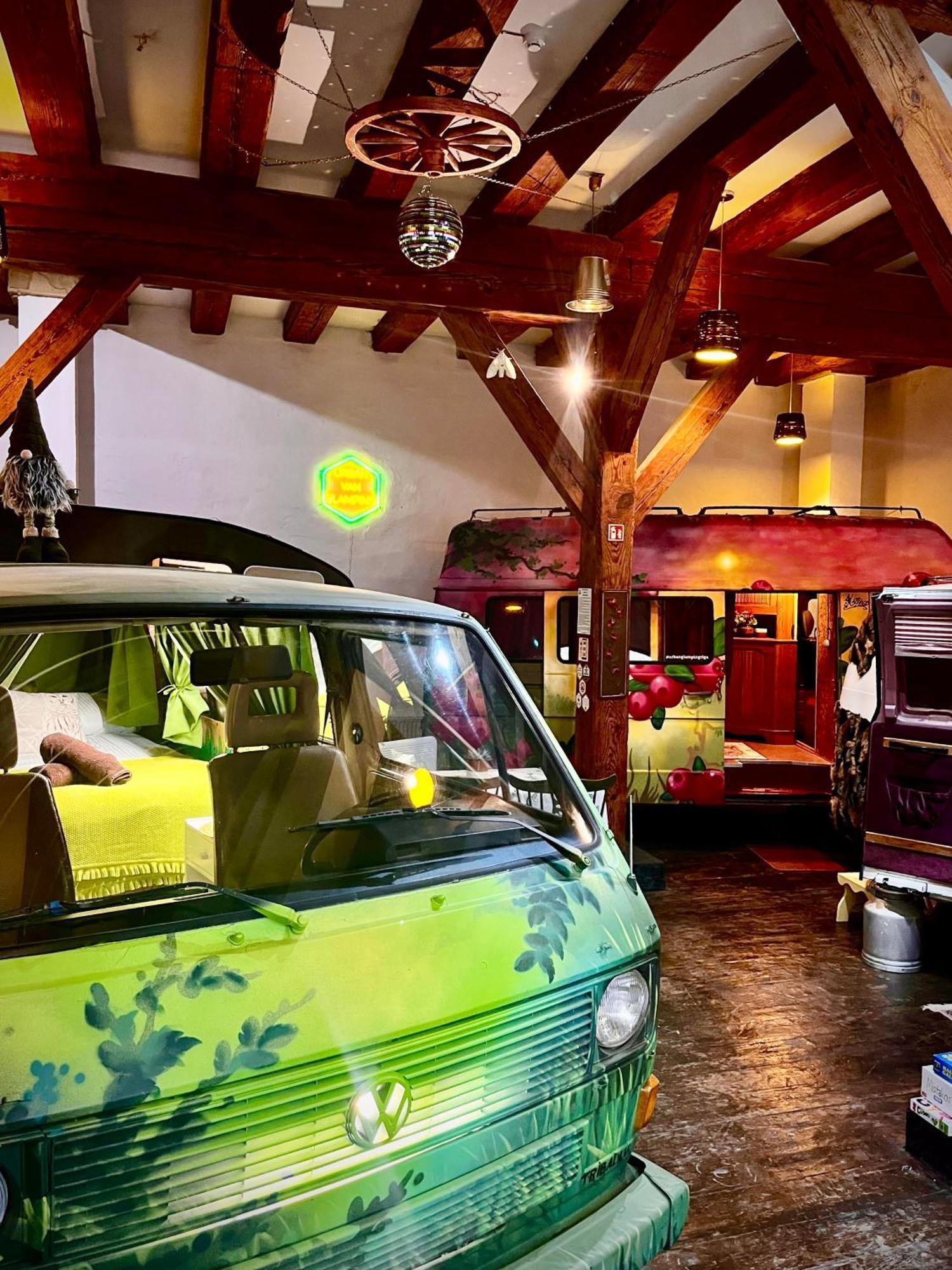 Urban Van Glamping 里加 外观 照片