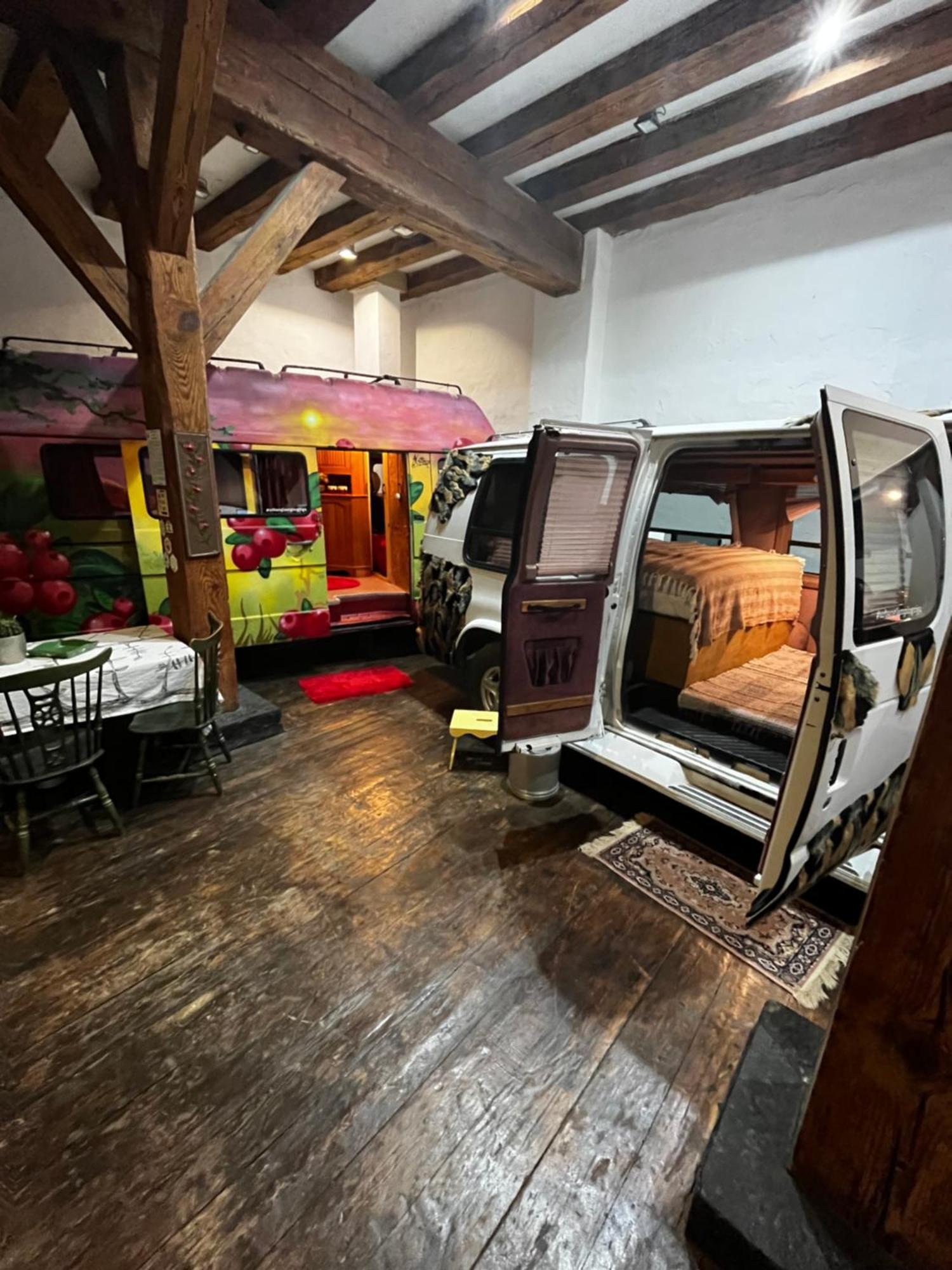 Urban Van Glamping 里加 外观 照片