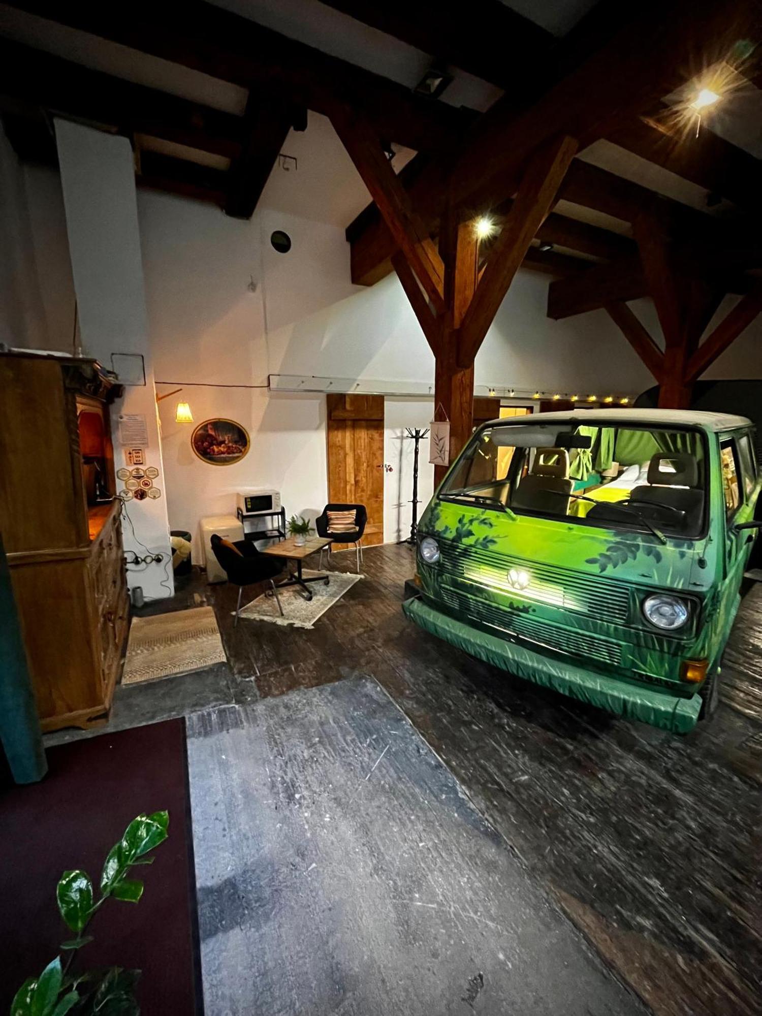 Urban Van Glamping 里加 外观 照片