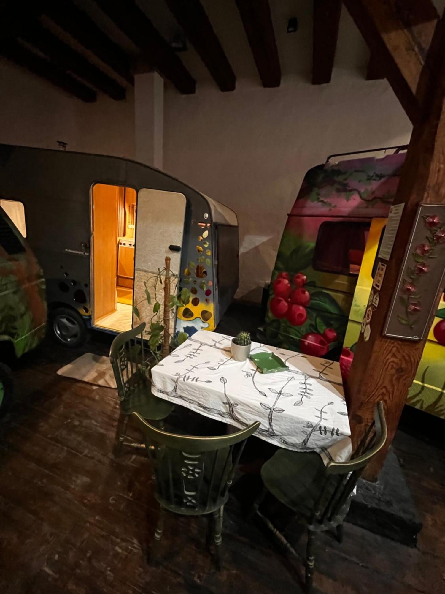 Urban Van Glamping 里加 外观 照片