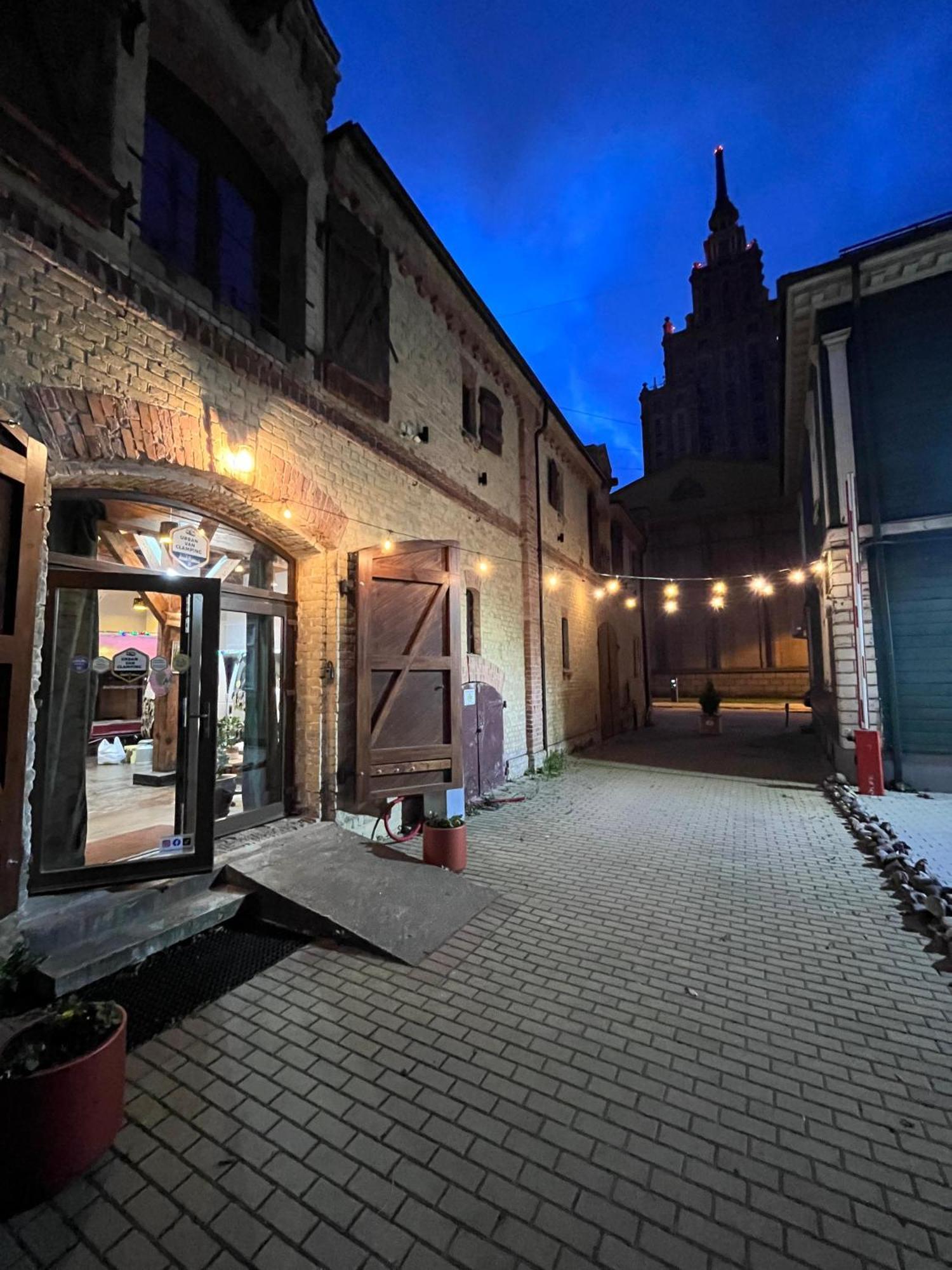 Urban Van Glamping 里加 外观 照片