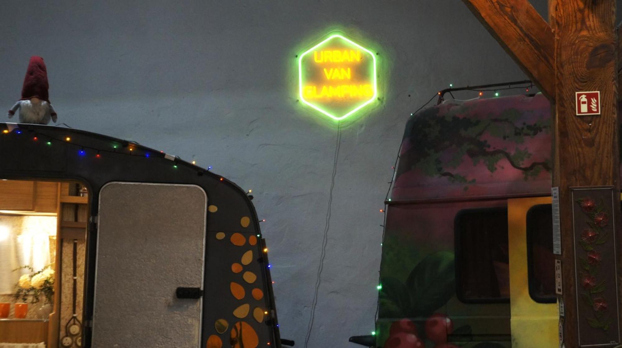Urban Van Glamping 里加 外观 照片